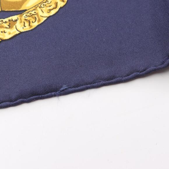 HERMES Authentic White Silk Scarf - Picture 5 of 7